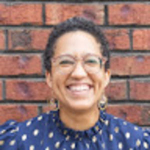 Meet your Posher, Sarah beals